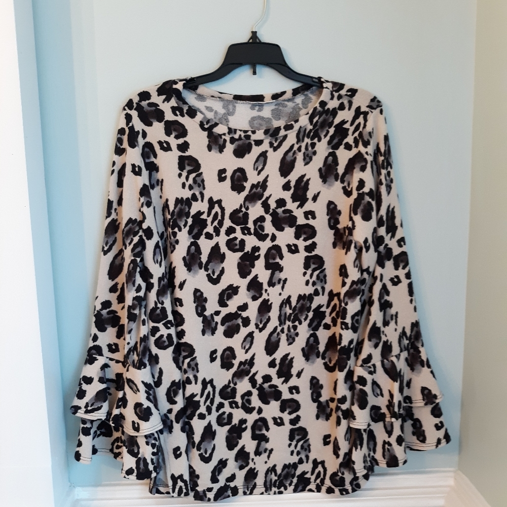 JODIFL Animal Print Sweater, Large
